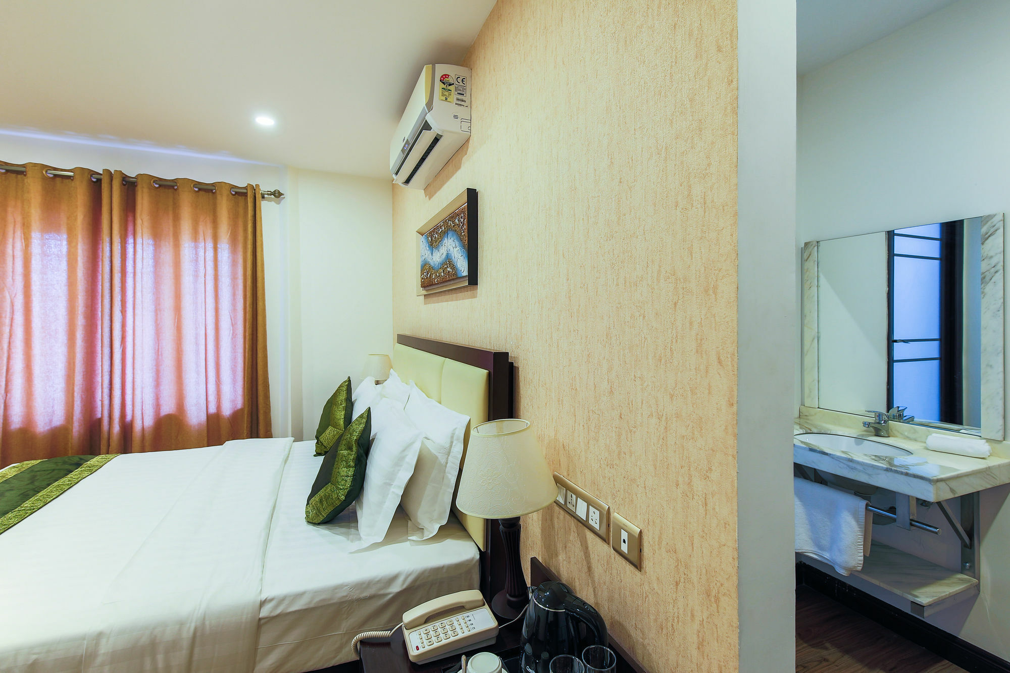 Treebo Trend Adrak Hotel Thiruvananthapuram Exterior photo
