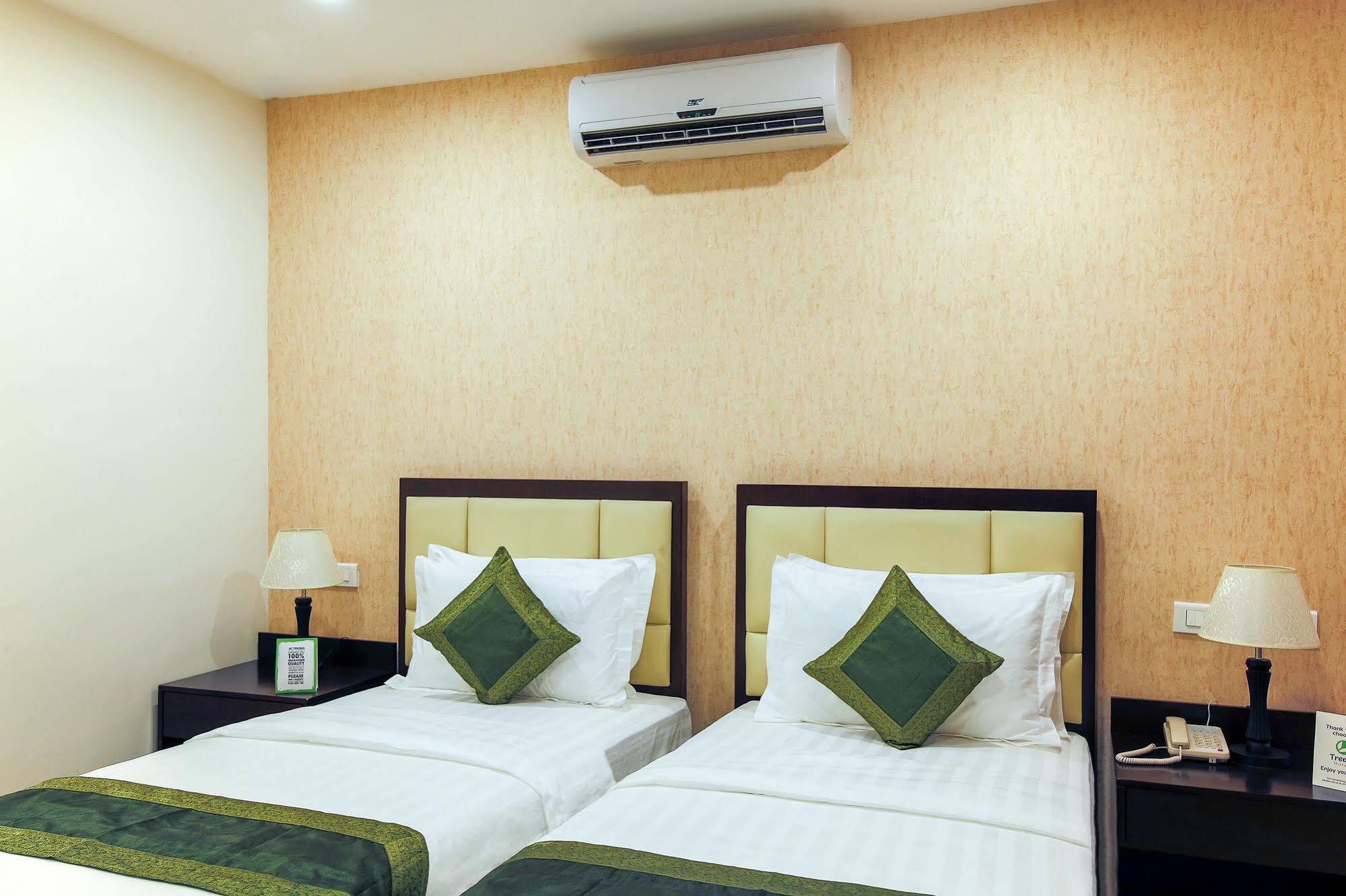 Treebo Trend Adrak Hotel Thiruvananthapuram Exterior photo
